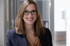Prvním úspěšným návrhem zákona Sarah McBride je zákon o soukromém kapitálu, který spolupodpořil republikán, bojující proti transsexuálům.