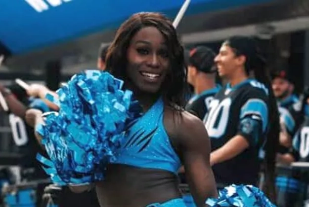 První trans roztleskávačka NFL se v této sezóně nevrátí do týmu Carolina Panthers.