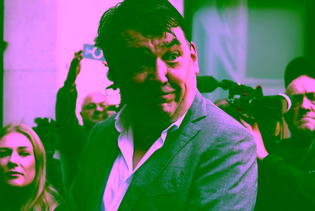 Soud uvedl, že Graham Linehan „neúnavně“ zveřejňoval urážlivé příspěvky o trans teenagerovi