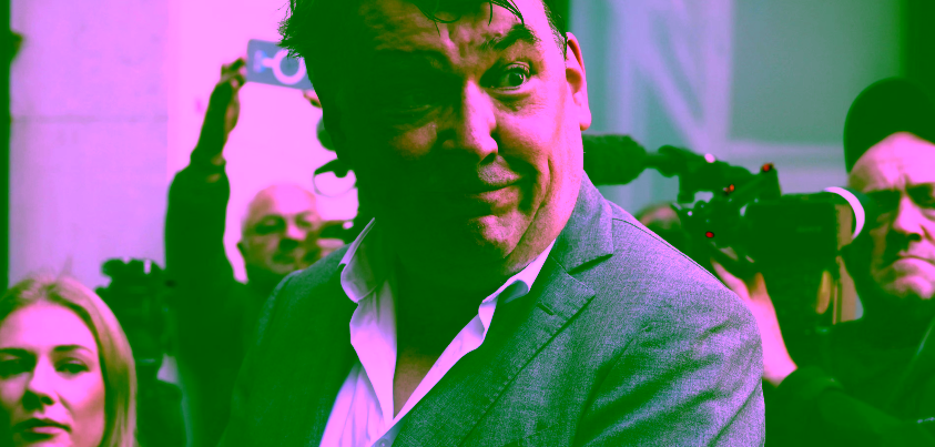 Soud uvedl, že Graham Linehan „neúnavně“ zveřejňoval urážlivé příspěvky o trans teenagerovi