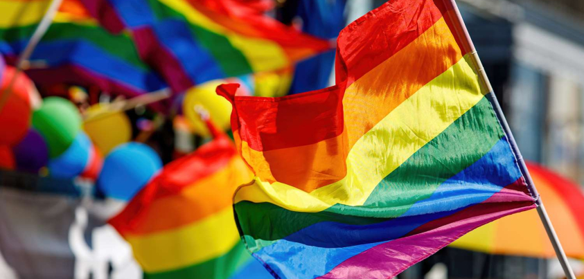 Co je Měsíc hrdosti? Vše, co potřebujete vědět o LGBTQ+ oslavě
