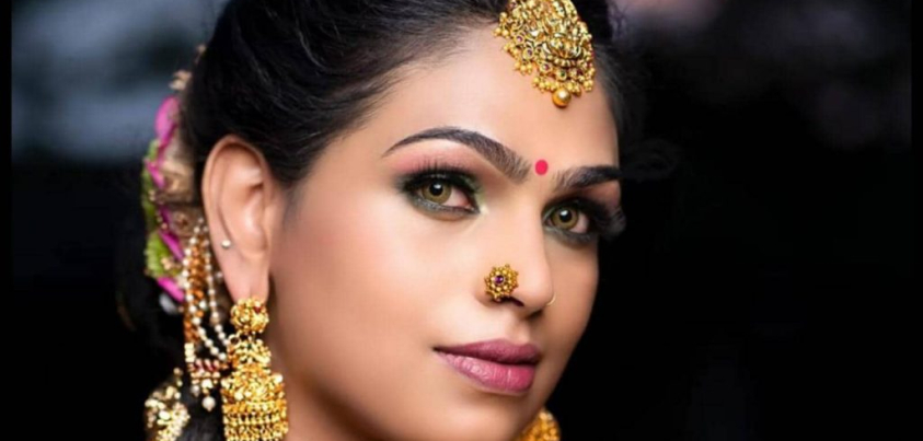 Tamilská transgender herečka Negha je zařazena do učebnice v Kerale